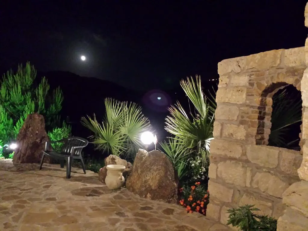 La Suite Di Segesta Calatafimi 3*,